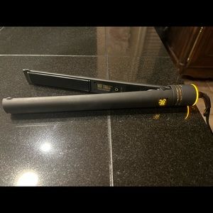 Hot Tools Pro Artist Titanium Gold Evolve Ionic Salon Hair Flat Iron